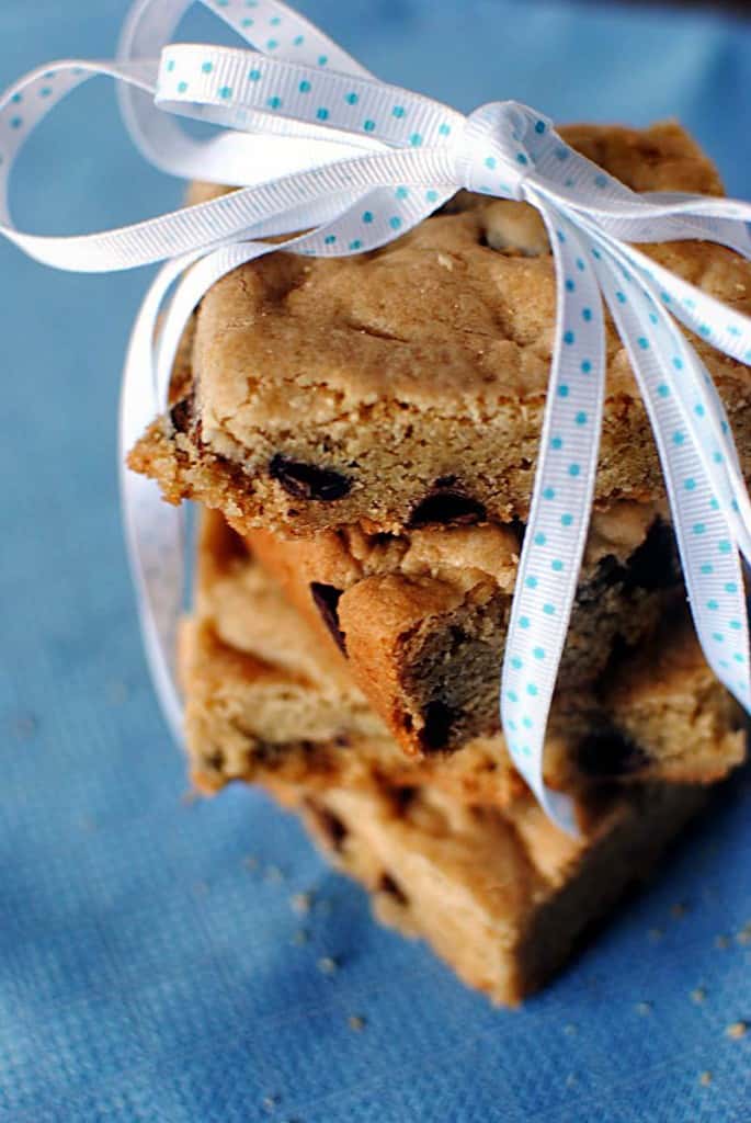 Thick and Chewy Chocolate Chip Cookie Bars Recipe \\ PassTheSushi.com