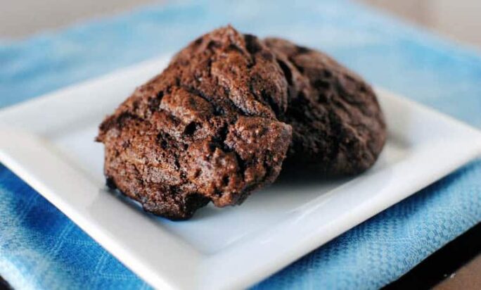 Red Velvet Chip Cookies \\ Recipe on PassTheSushi.com