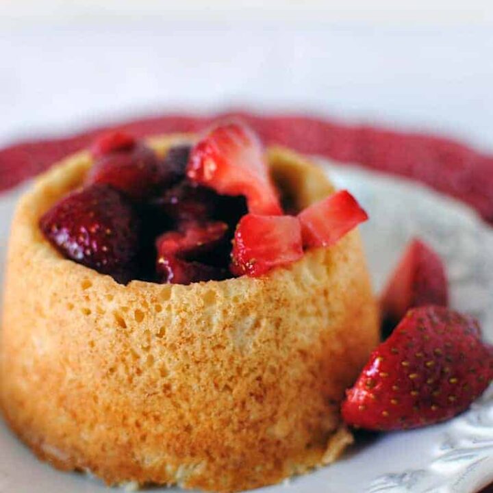 Strawberry Shortcake Dessert with White Chocolate Liquor Cream \\ PassTheSushi.com