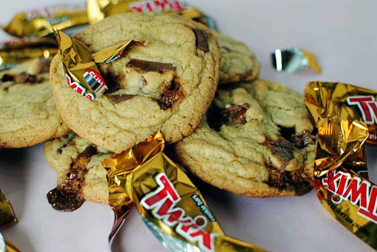 Chunky Twix Cookies Recipe