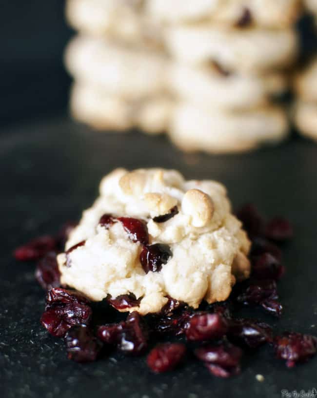 Cranberry white chocolate cookies \\ Recipe on PassTheSushi.com