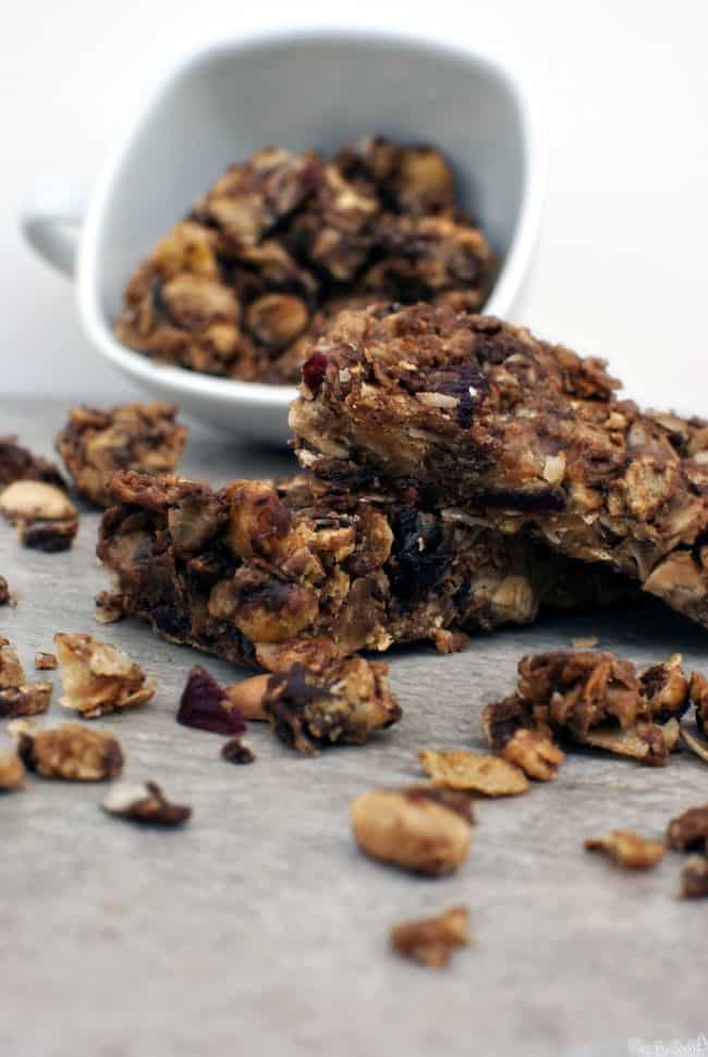 Pantry Lover's Granola Recipe \\ PassTheSushi.com