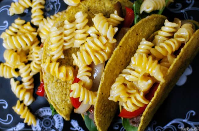 Using leftovers from your fridge before they go bad is easy and delicious with this recipe for mac and cheese steak tacos. Get the comfort food recipe from passthesushi.com