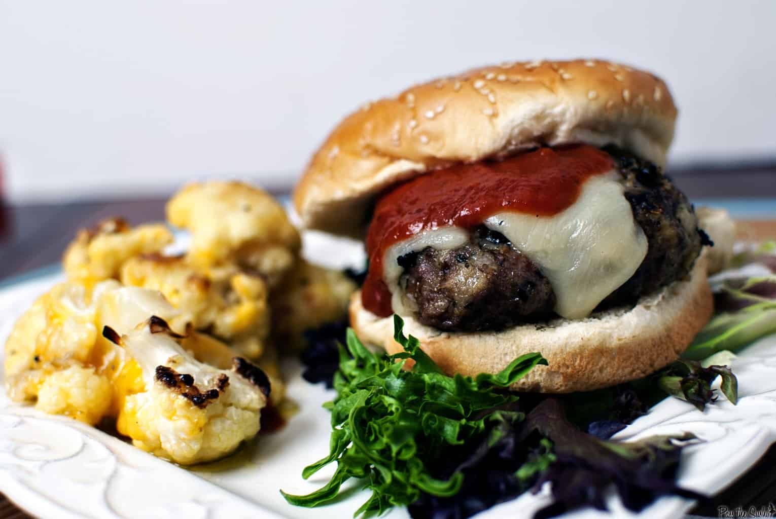 Pesto Burgers - Pesto is a delicious condiment on its own, but when you pair it with ground sirloin, you have the makings for delicious burgers! \\ PassTheSushi.com
