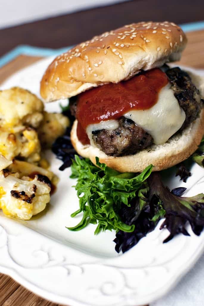 Pesto Burgers - Pesto is a delicious condiment on its own, but when you pair it with ground sirloin, you have the makings for delicious burgers! \\ PassTheSushi.com
