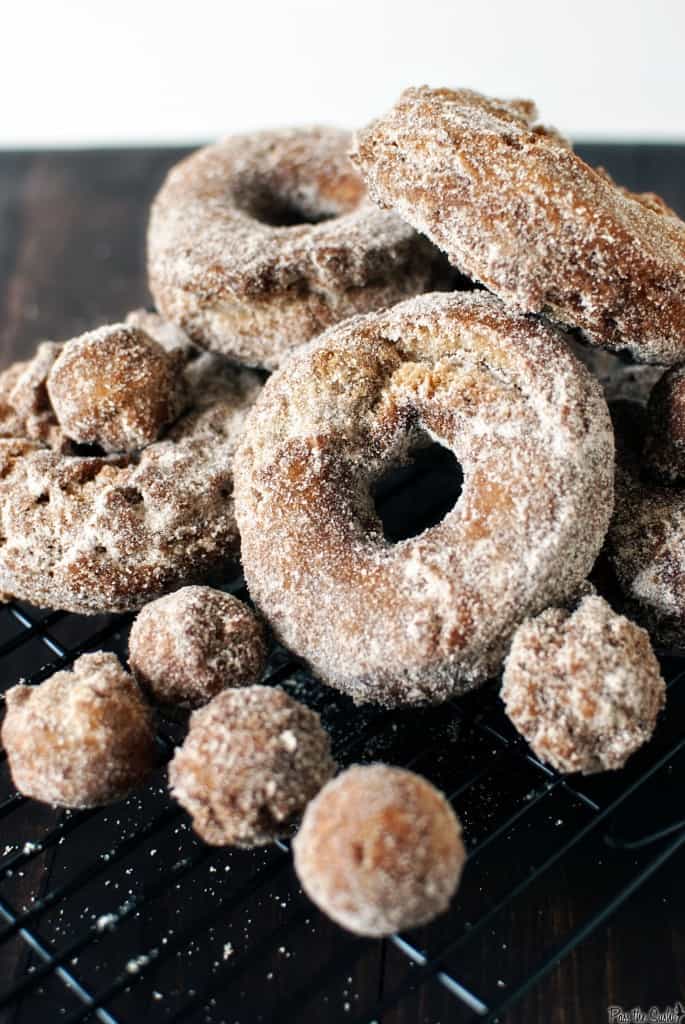 Apple cider doughnuts are the best way to grab a taste of autumn for breakfast! \\ PassTheSushi.com