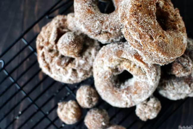 Apple cider doughnuts are the best way to grab a taste of autumn for breakfast! \\ PassTheSushi.com