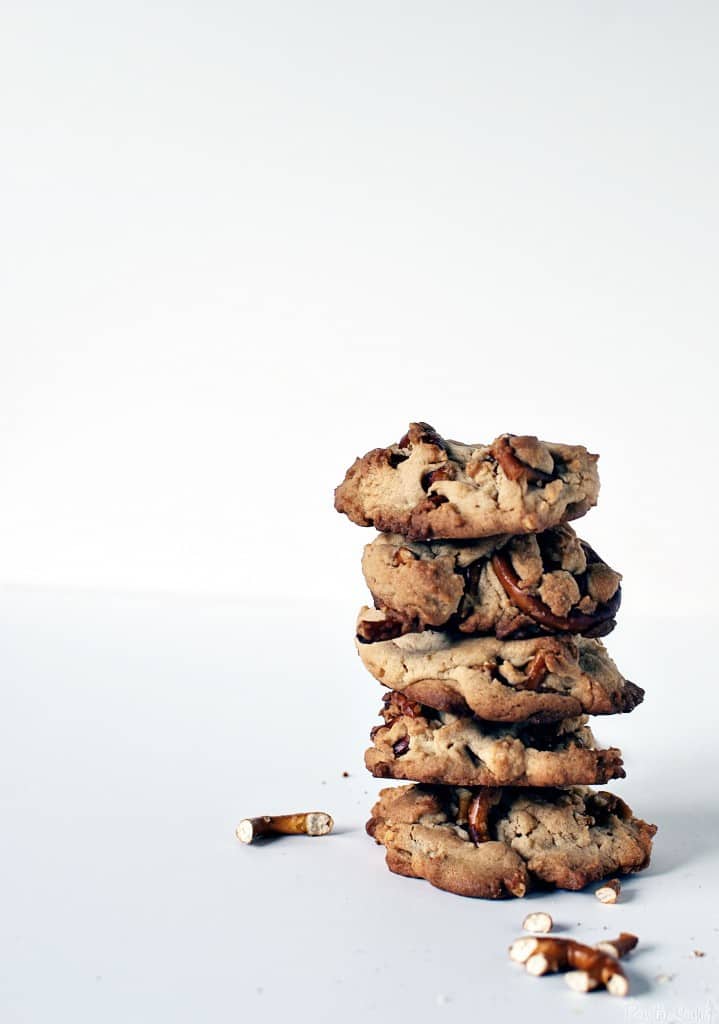 Peanut butter pretzel cookies are soft peanut butter cookies with salty, crunchy peanuts and pretzels inside and out. \\ PassTheSushi.com