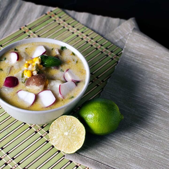﻿Thai corn chowder ﻿is comfort food in a bowl! This creamy, hearty soup has a tingle of heat to warm you up from the inside out. \\ PassTheSushi.com