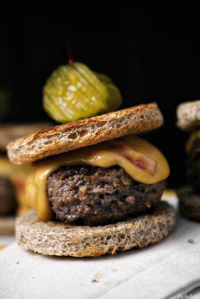 Pimento cheese sirloin sliders are a delicious and easy New Year's Eve appetizer. Also the perfect snacks during the New Year's Day football games! | PassTheSushi.com