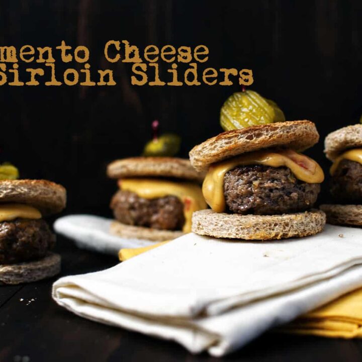 ﻿Pimento cheese sirloin sliders ﻿are a delicious and easy New Year's Eve appetizer. Also the perfect snacks during the New Year's Day football games! | PassTheSushi.com