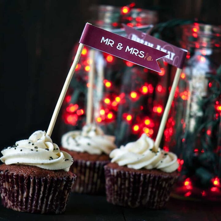 Red velvet cupcakes ﻿will be the perfect Valentine's Day dessert for your sweetie. Chocolate buttermilk cupcakes with fluffy cream cheese frosting on top.