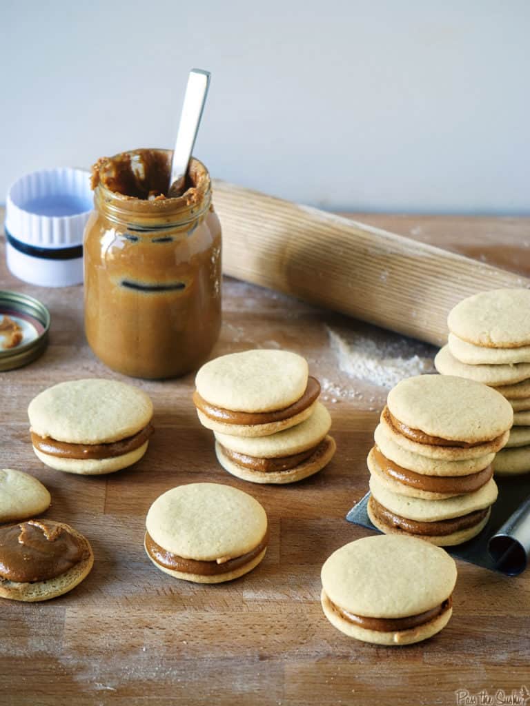 Alfajores & 100 of the best cookie recipes for Christmas | PasstheSushi.com