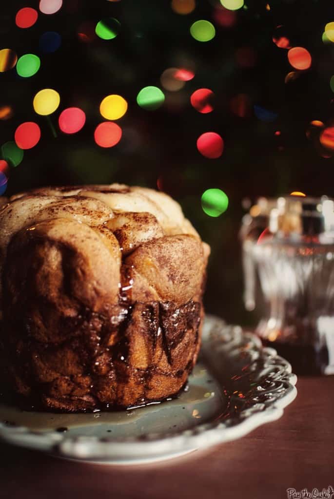 Slow Cooker Monkey Bread 