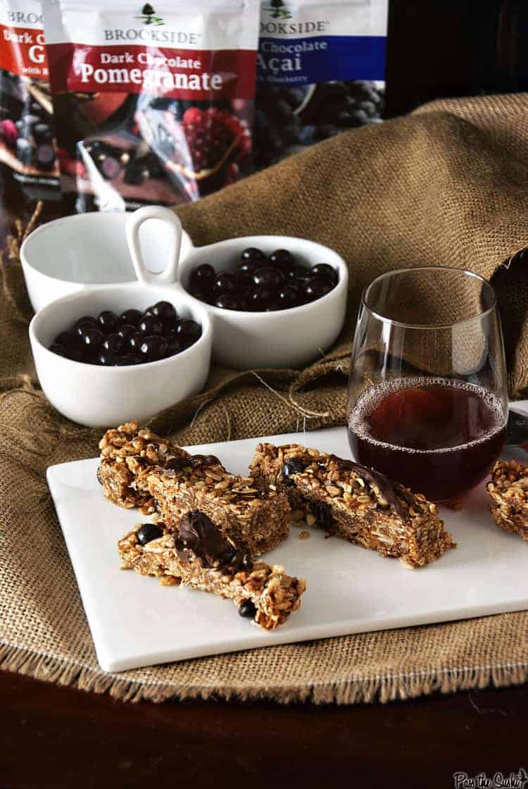 Chewy Chocolate Goji Berry Granola Bars