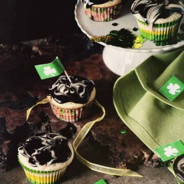Black and White Irish Cream Cupcakes | Kita Roberts PassTheSushi.com