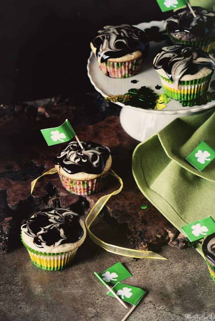Black and White Irish Cream Cupcakes | Kita Roberts PassTheSushi.com