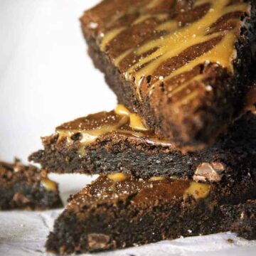 Salted Caramel Brownies | Kita Roberts PassTheSushi.com
