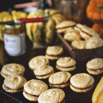 Pumpkin Spice Macaroons | Kita Roberts PassTheSushi.com