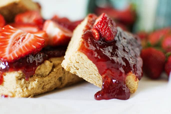 Strawberry Peanut Butter Bars | Kita Roberts PassTheSushi.com