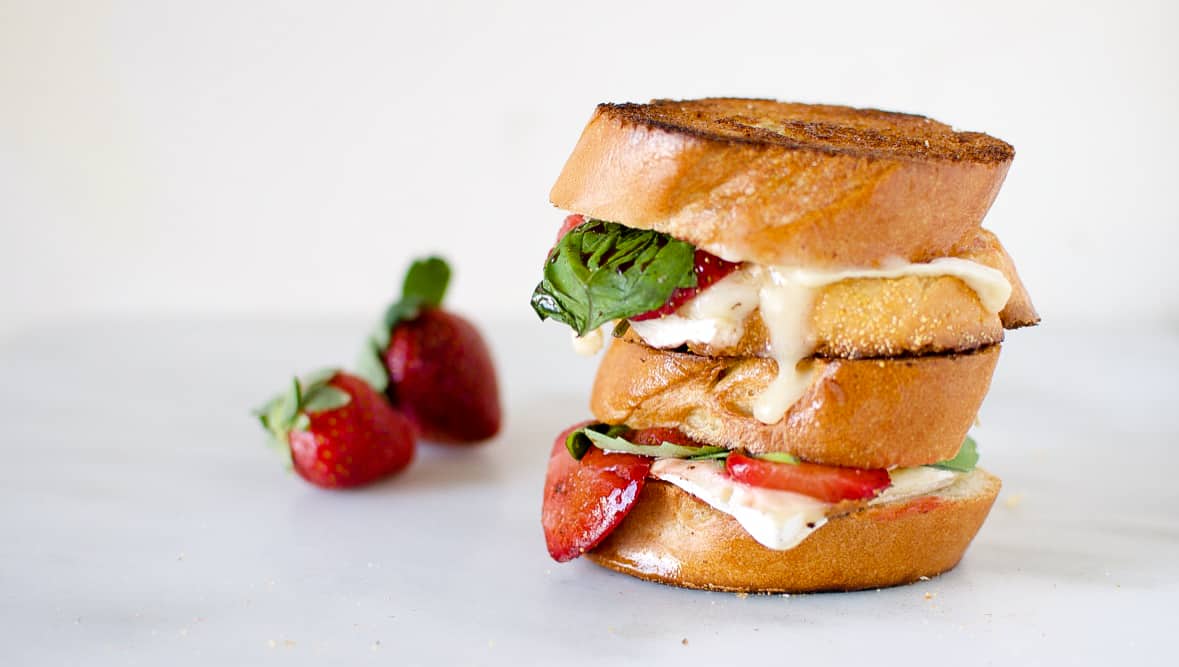 Savory Balsamic Roasted Strawberry and Basil Grilled Cheese | Kita Roberts PassTheSushi.com