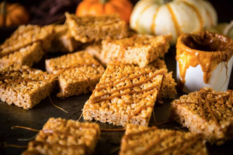 15 Minute Pumpkin Spice Krispie Treats | Kita Roberts PassTheSushi.com