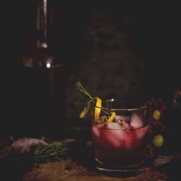 Huckleberry Lemonade Cocktail | Kita Roberts PassTheSushi.com