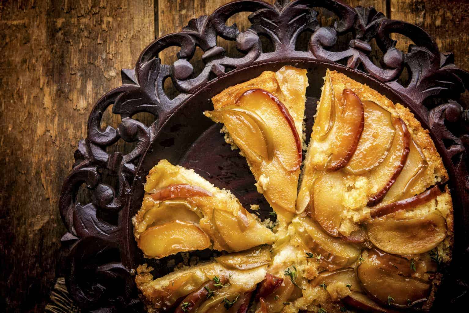 Skillet Apple Upside-Down Cake Recipe