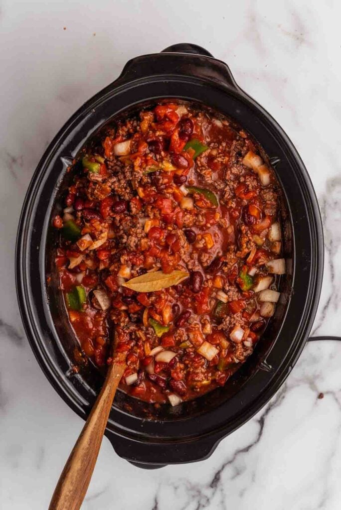 https://passthesushi.com/wp-content/uploads/2022/09/how-to-make-chili-for-a-crowd-40-684x1024.jpg